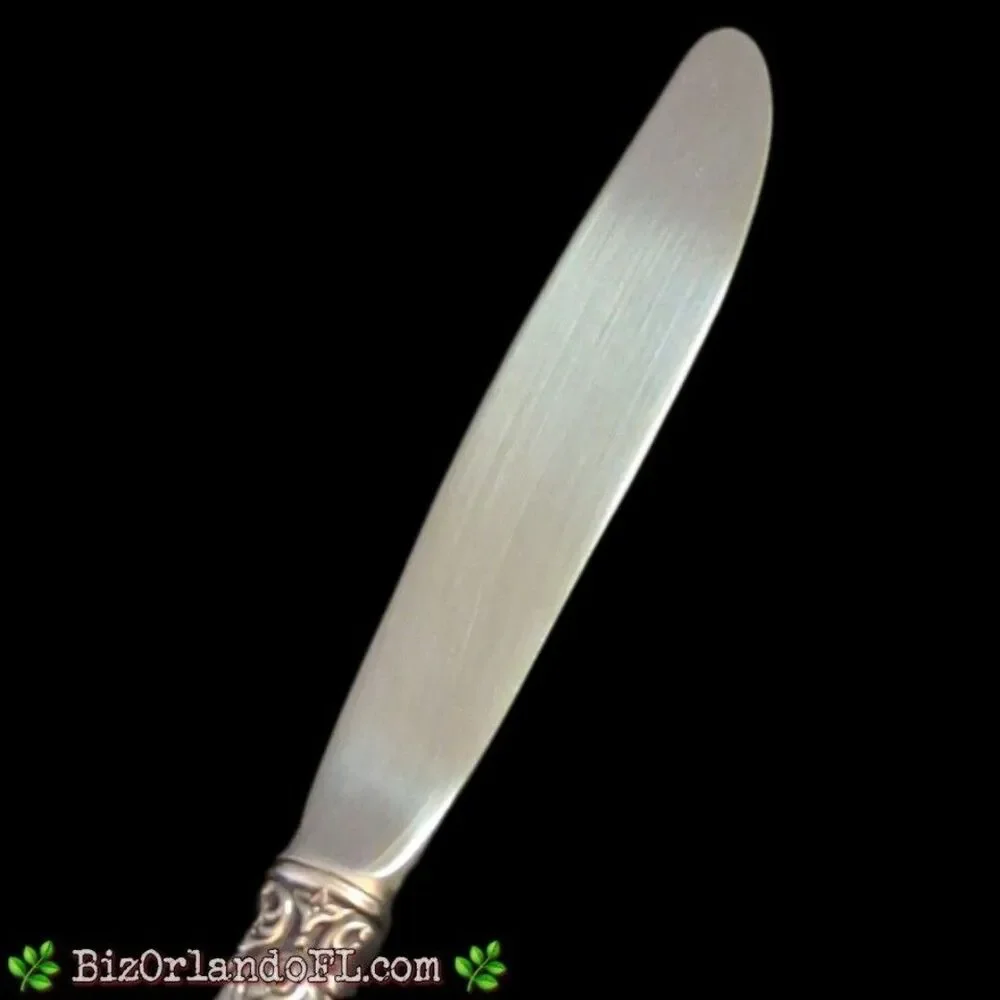 VINTAGE: Set of 8 Silverplated / Hollow Handle Dinner Knives Unmarked